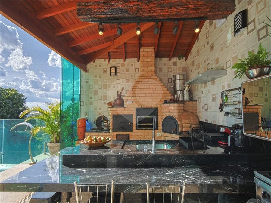 Casa à venda com 5 suítes em Jardim Mirante das Estâncias, Águas de Lindóia, SP
