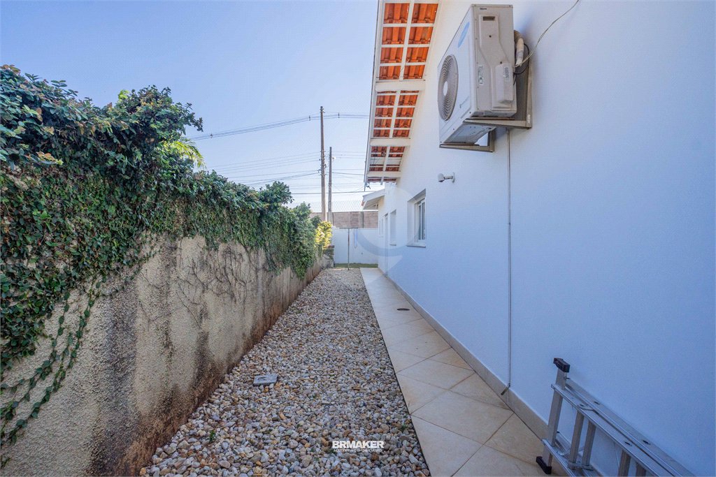 Casa à venda com 3 quartos, sendo 1 suíte,  no condomínio Vinhas da Vista Alegre - Lado Sede, Vinhedo - SP