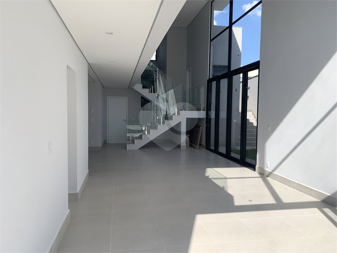 Casa à venda ou para alugar com 4 quartos, sendo 3 suítes, no condomínio Alphaville Nova Esplanada 1, Votorantim - SP