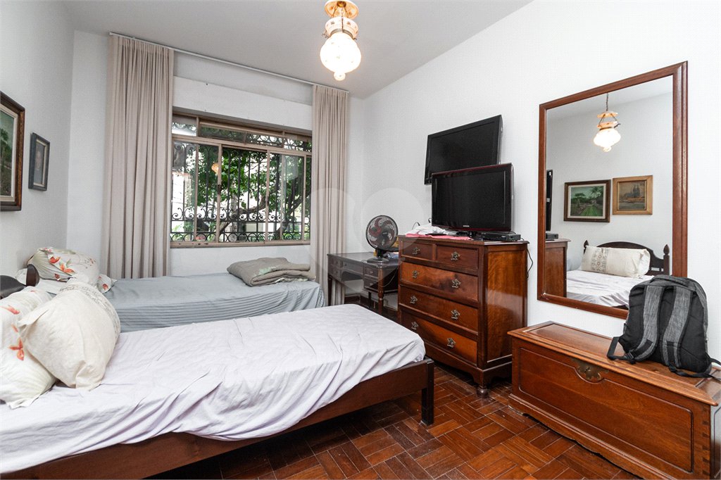 Apartamento à venda com 4 quartos, sendo 1 suíte, em Higienópolis, São Paulo, SP