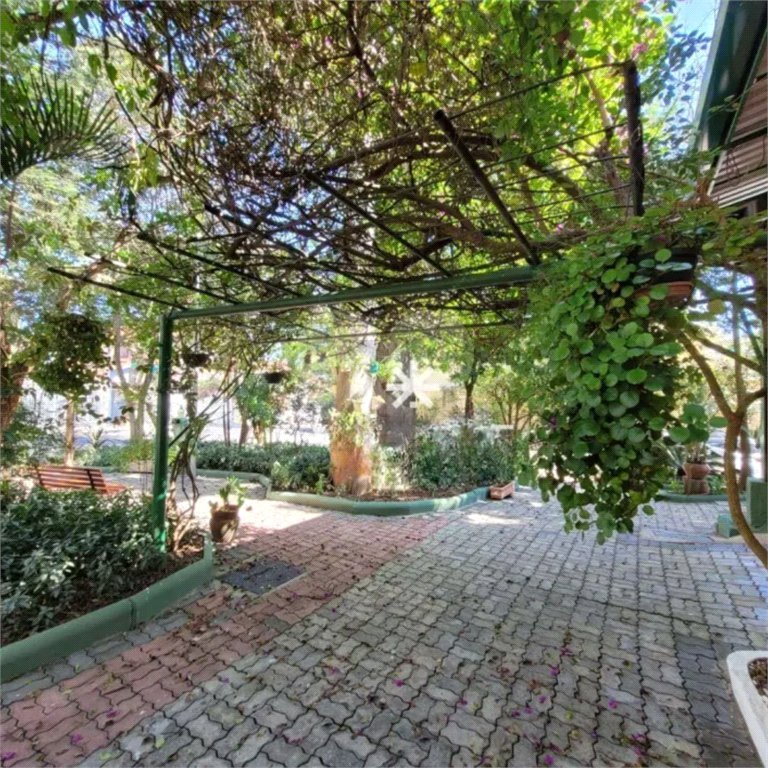 Sobrado à venda com 4 suítes em Jardim Olympia, São Paulo, SP