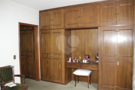 Casa à venda com 3 quartos, sendo 2 suítes, em Vila Deodoro, São Paulo, SP
