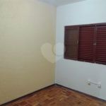 Casa à venda com 4 quartos, sendo 1 suíte, em Vila Rosa, Itapetininga, SP