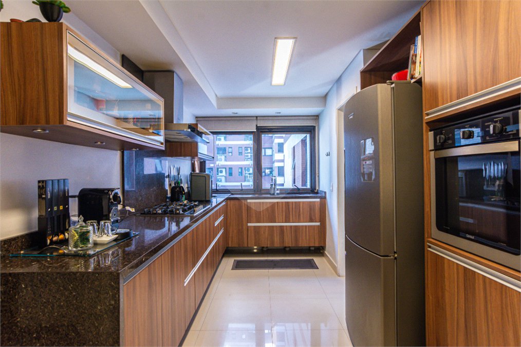 Apartamento à venda com 3 suítes em Granja Julieta, São Paulo, SP