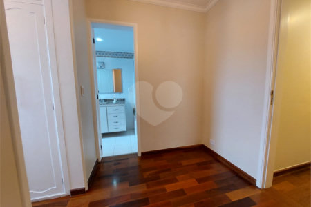 Apartamento à venda com 3 quartos, sendo 1 suíte, em Sumaré, São Paulo, SP