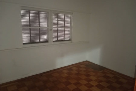 Casa Térrea à venda ou para alugar com 3 quartos, sendo 1 suíte,  em Caxingui, São Paulo, SP