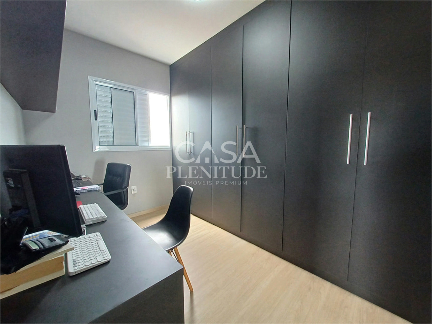 Apartamento à venda com 2 quartos, sendo 1 suíte, em Parque Três Meninos, Sorocaba, SP