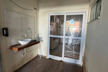 Casa para alugar com 3 quartos, sendo 1 suíte,  em Santa Luzia, Três Lagoas, MS