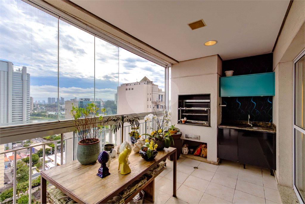 Apartamento à venda com 2 suítes em Brooklin, São Paulo, SP