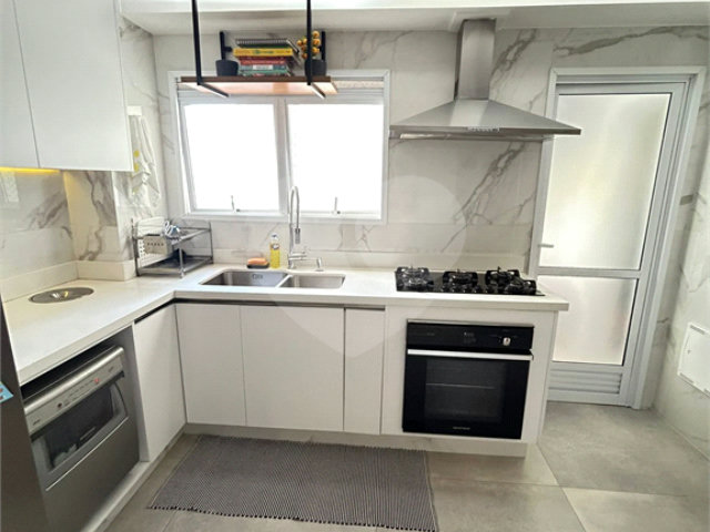 Apartamento à venda com 3 suítes em Barra Funda, São Paulo, SP