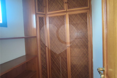 Apartamento à venda com 4 suítes em Moema, São Paulo, SP