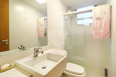 Casa Térrea à venda com 6 quartos, sendo 4 suítes, em Brooklin Paulista, São Paulo, SP