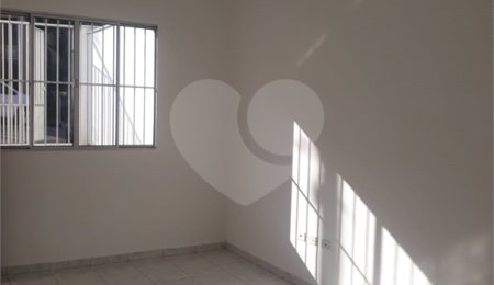 Sobrado para alugar com 3 quartos, sendo 1 suíte, em Esplanada Mendes Moraes, São Roque, SP