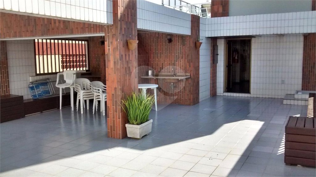 Apartamento à venda com 3 quartos, sendo 1 suíte, em Parque Enseada, Guarujá, SP