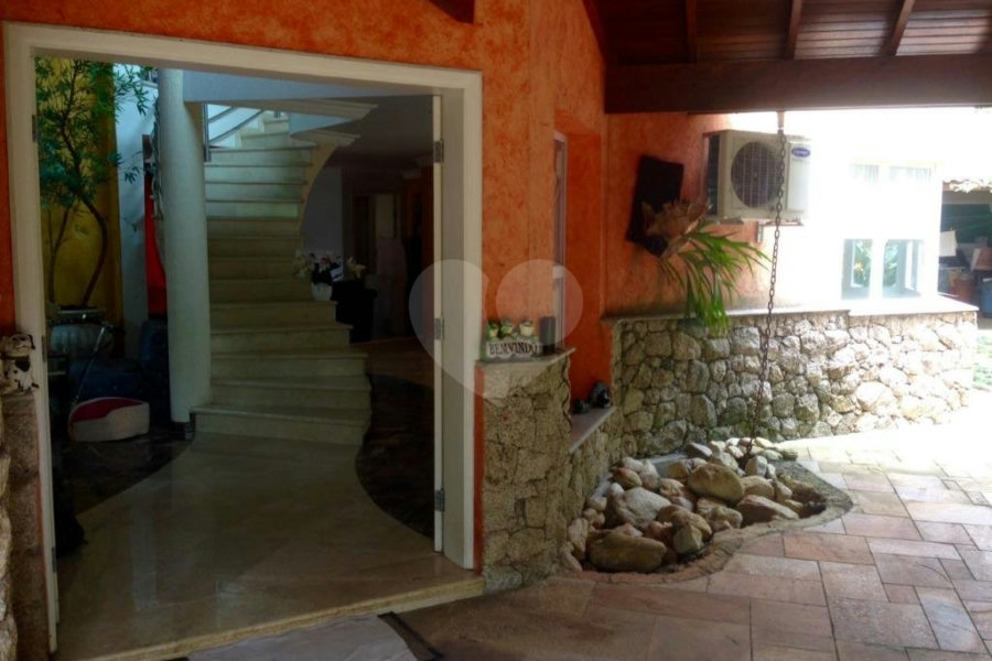 Casa à venda com 4 quartos, sendo 1 suíte, em Samambaia, Mairiporã, SP