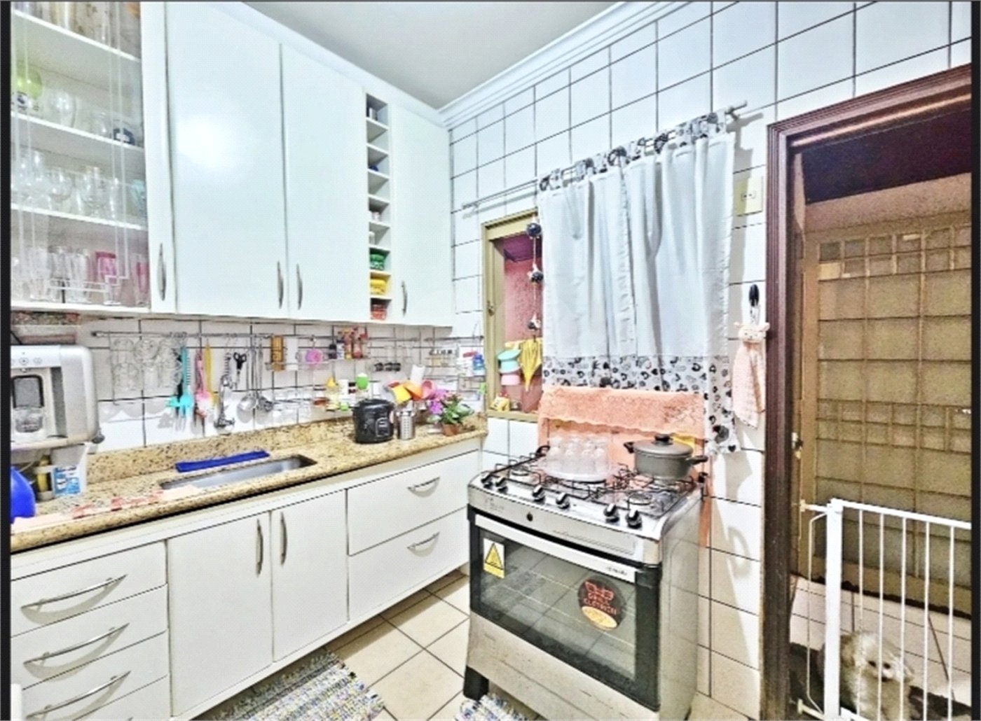 Casa à venda com 3 quartos, sendo 1 suíte,  no condomínio Portal dos Pinheiros, Ribeirão Preto - SP