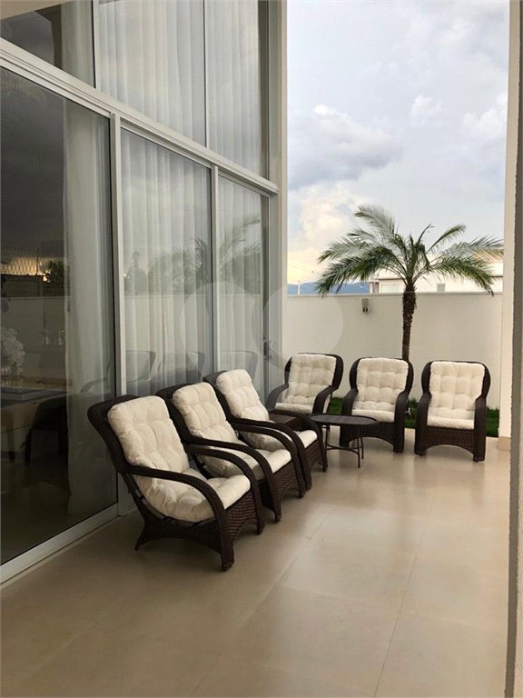 Casa à venda com 3 suítes no condomínio Terras de Jundiaí, Jundiaí - SP