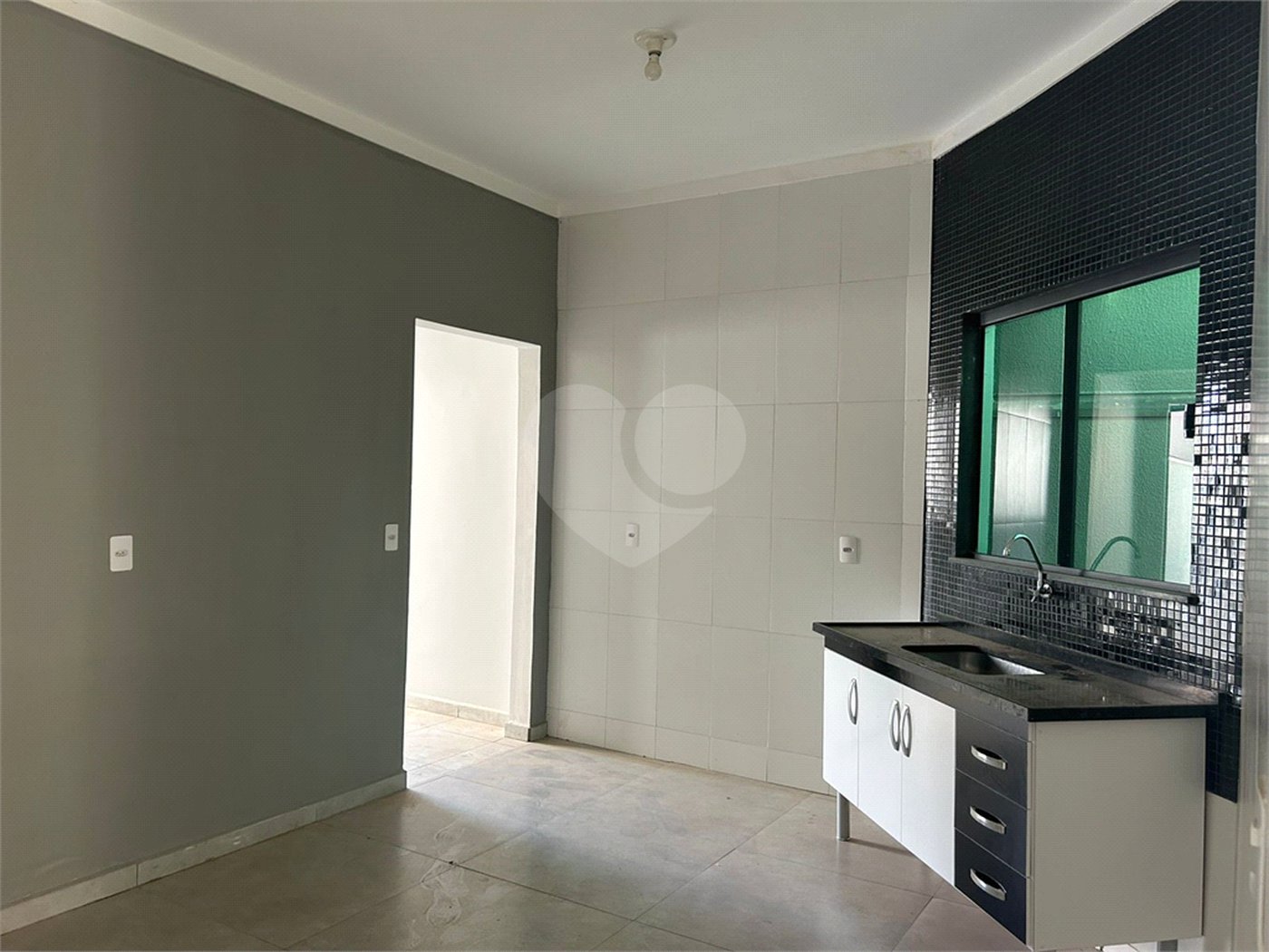 Casa à venda com 2 quartos, sendo 1 suíte, em Vila Santana, Itapetininga, SP