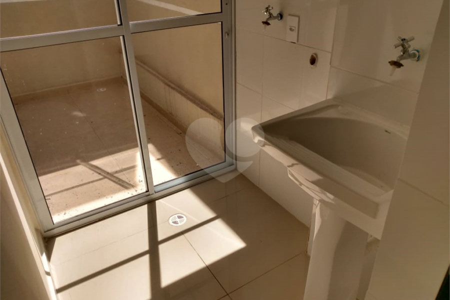 Casa à venda com 2 quartos no condomínio Capricho, São Paulo - SP