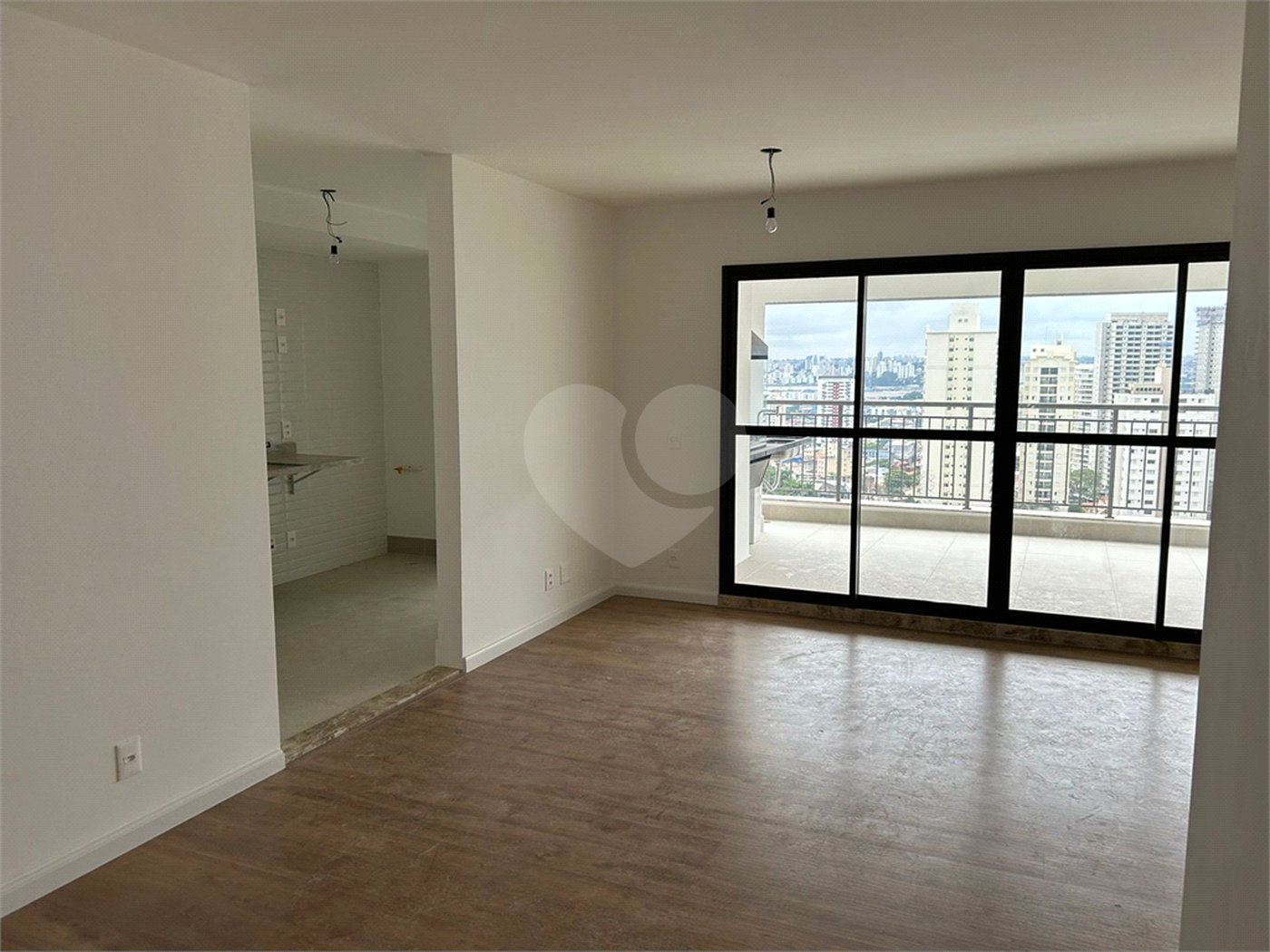 Apartamento à venda com 4 quartos, sendo 1 suíte,  em Ipiranga, São Paulo, SP