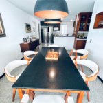 Casa à venda com 8 quartos, sendo 7 suítes, em Barra da Tijuca, Rio de Janeiro, RJ