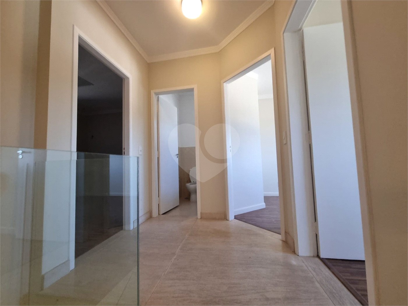 Sobrado à venda com 3 quartos, sendo 1 suíte,  em Jardim Belizário, Cotia, SP