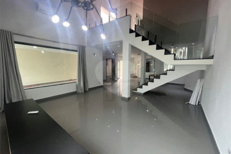 Sobrado à venda com 3 quartos, sendo 1 suíte, em Cidade Parquelandia, Mogi das Cruzes, SP
