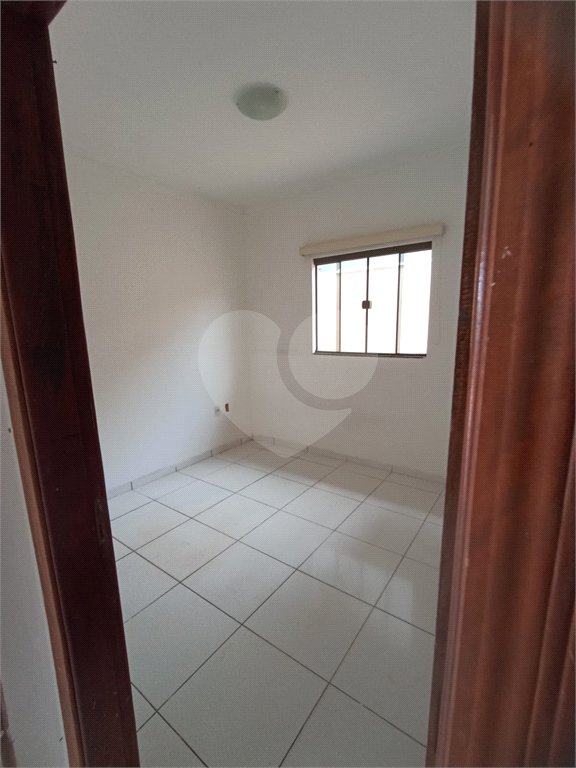 Casa à venda com 3 quartos, sendo 1 suíte, em Residencial Ponta Porã II, Ponta Porã, MS