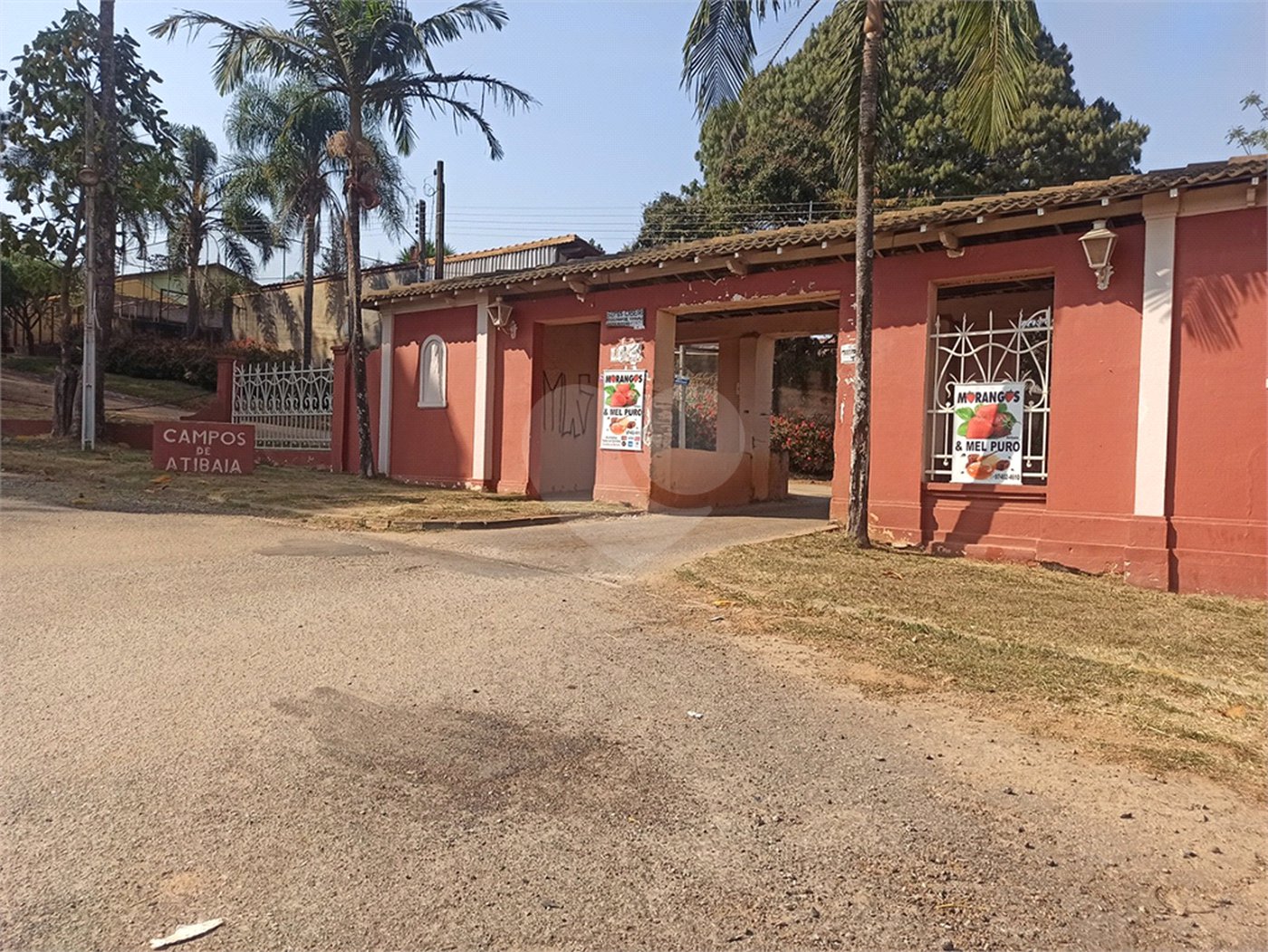 Casa à venda com 2 suítes em Jardim Santo Antônio, Atibaia, SP