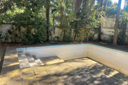 Casa à venda com 3 quartos, sendo 2 suítes,  em Morumbi, São Paulo, SP