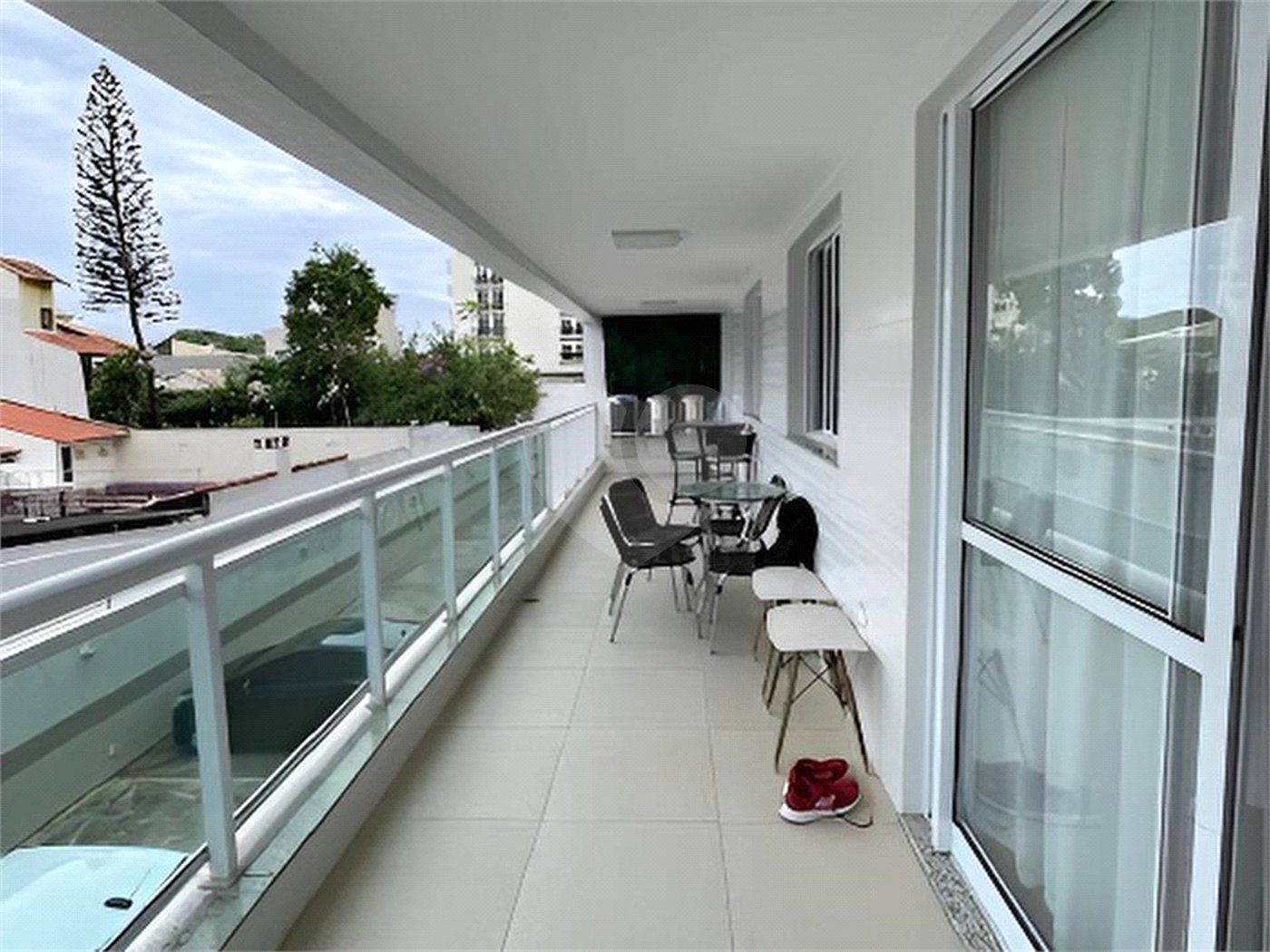 Apartamento à venda com 3 quartos, sendo 1 suíte, em São Bento, Cabo Frio, RJ