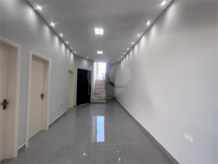 Casa à venda com 3 suítes no condomínio Helena Maria, Sorocaba - SP