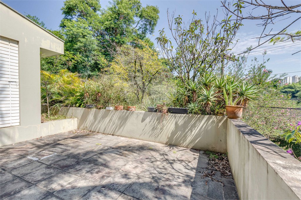 Casa à venda com 4 suítes no condomínio Granja do Morumbi, São Paulo - SP