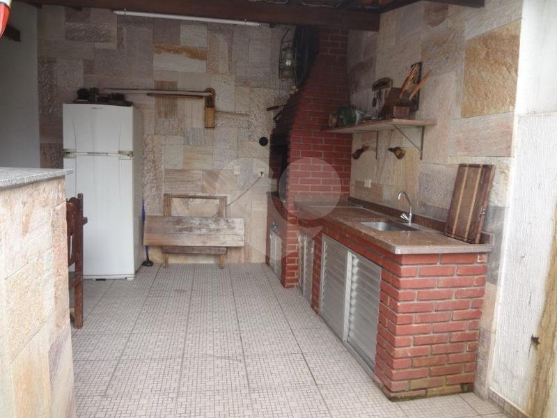 Sobrado à venda com 3 quartos, sendo 1 suíte, em Jardim do Colégio (zona Norte), São Paulo, SP