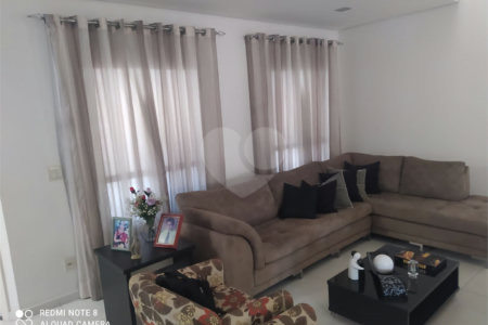 Casa à venda com 3 quartos, sendo 2 suítes, no condomínio Ibiti Royal Park, Sorocaba - SP