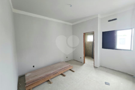 Casa à venda com 3 quartos, sendo 1 suíte,  em Jardim Cruzeiro do Sul, Itapetininga, SP