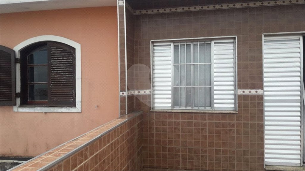 Sobrado à venda com 3 quartos, sendo 1 suíte, em Parque Continental I, Guarulhos, SP