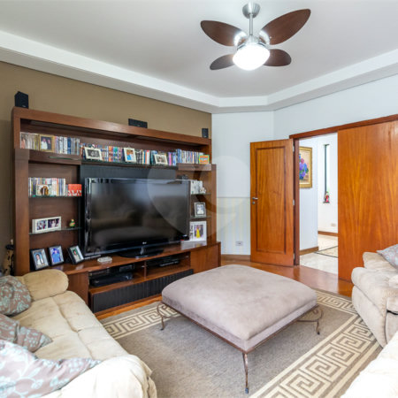 Casa à venda com 4 quartos, sendo 2 suítes, em Brooklin Paulista, São Paulo, SP