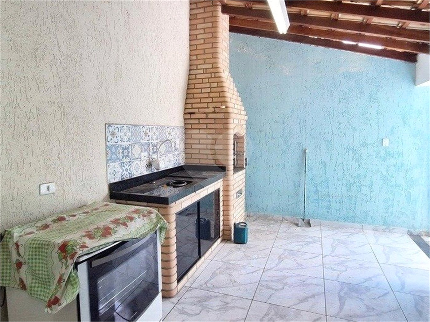 Casa à venda com 3 quartos, sendo 1 suíte, em Jardim dos Pássaros, Sorocaba, SP