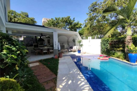 Casa à venda com 4 suítes no condomínio Solares da Cidade Jardim Vila America, São Paulo - SP
