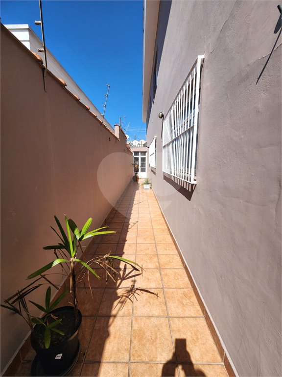 Sobrado à venda com 3 quartos, sendo 1 suíte,  em Vila Constança, São Paulo, SP