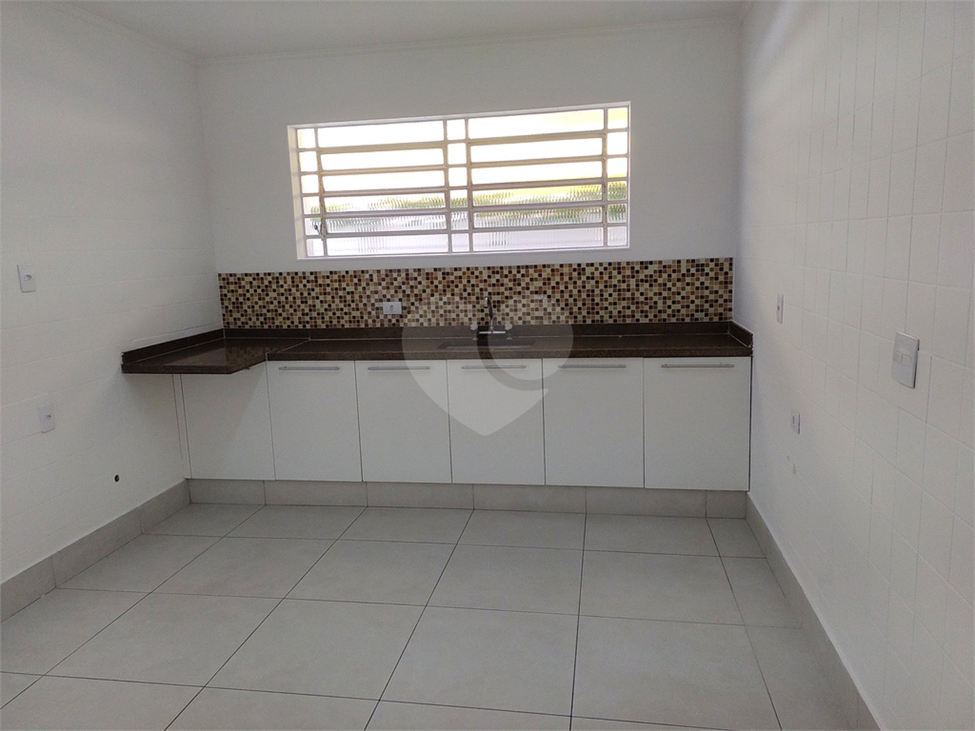 Casa à venda com 3 quartos, sendo 1 suíte,  em Vila Cordeiro, São Paulo, SP
