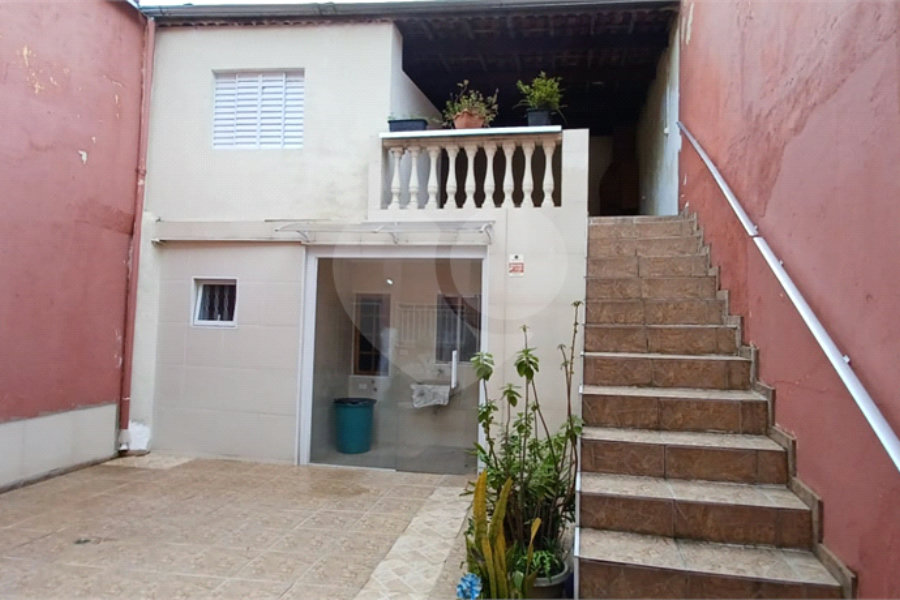 Sobrado à venda com 3 quartos, sendo 1 suíte, em Tremembé, São Paulo, SP