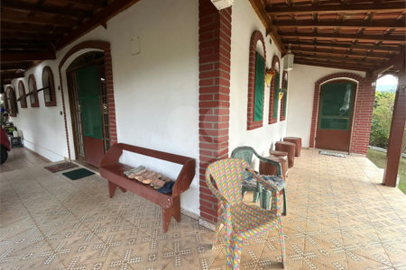 Casa em condomínio à venda com 3 quartos, sendo 1 suíte,  no Centro, Bom Jesus dos Perdões, SP
