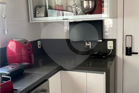 Apartamento à venda com 3 suítes em Água Branca, São Paulo, SP