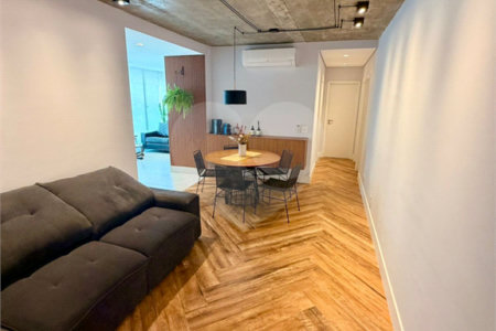 Apartamento à venda com 2 suítes em Parque Bandeirante, Santo André, SP