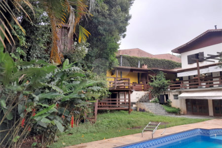 Sobrado à venda com 6 quartos, sendo 3 suítes, em Rolinópolis, São Paulo, SP