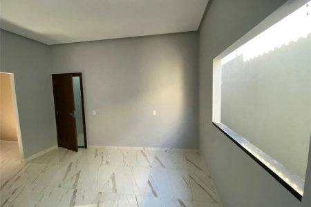 Casa à venda com 3 quartos, sendo 1 suíte,  em Eixo Cidade Nova, Balsas, MA