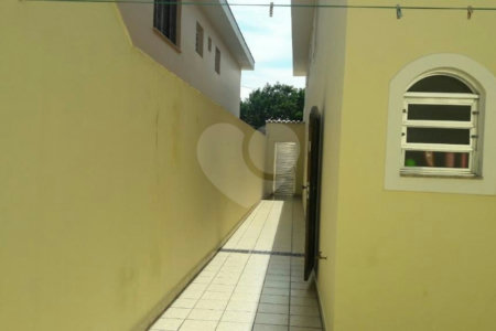 Sobrado à venda com 3 quartos, sendo 1 suíte, em Vila Nivi, São Paulo, SP