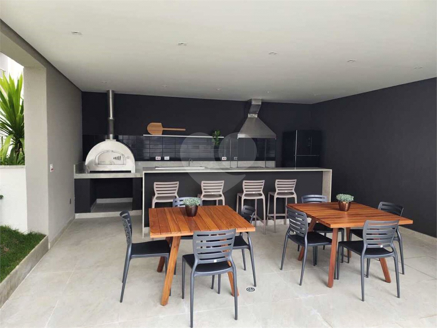 Apartamento à venda com 3 quartos, sendo 1 suíte,  em Vila Suissa, Mogi das Cruzes, SP